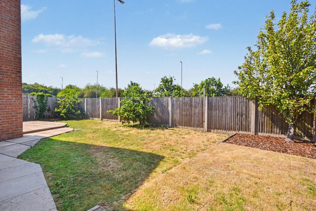 Property photo 2 of 22 Picture No. 15