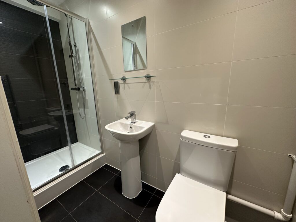 Property photo 3 of 3
