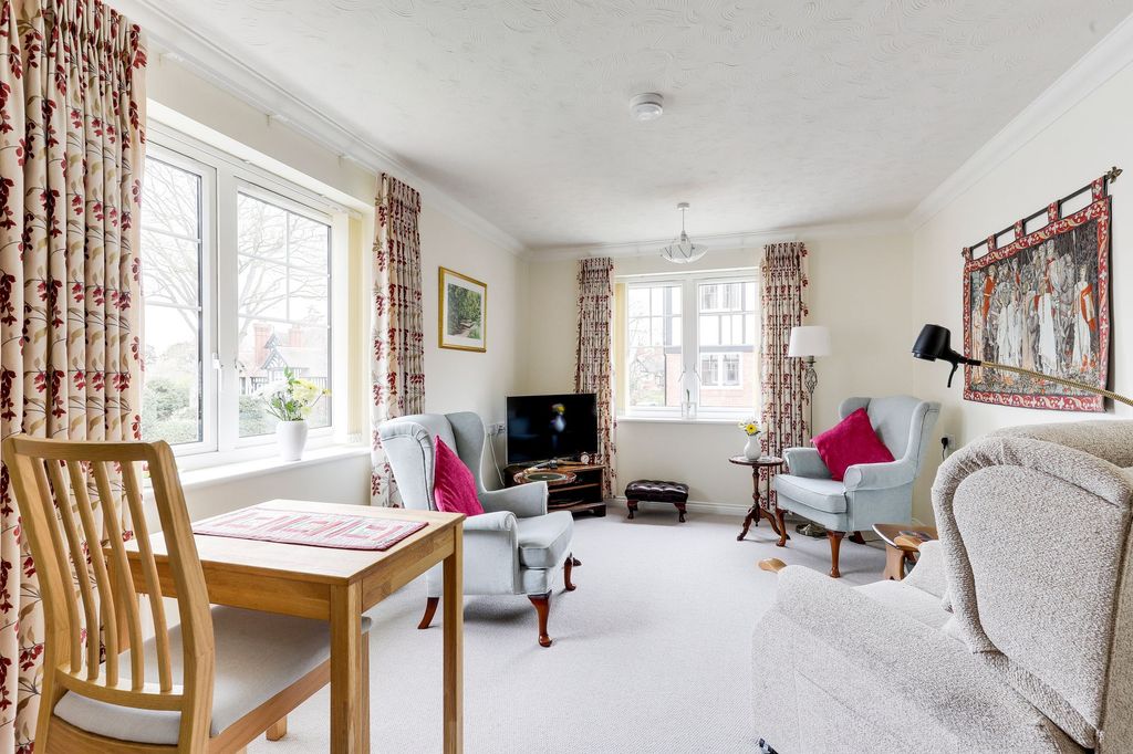 Property photo 3 of 18