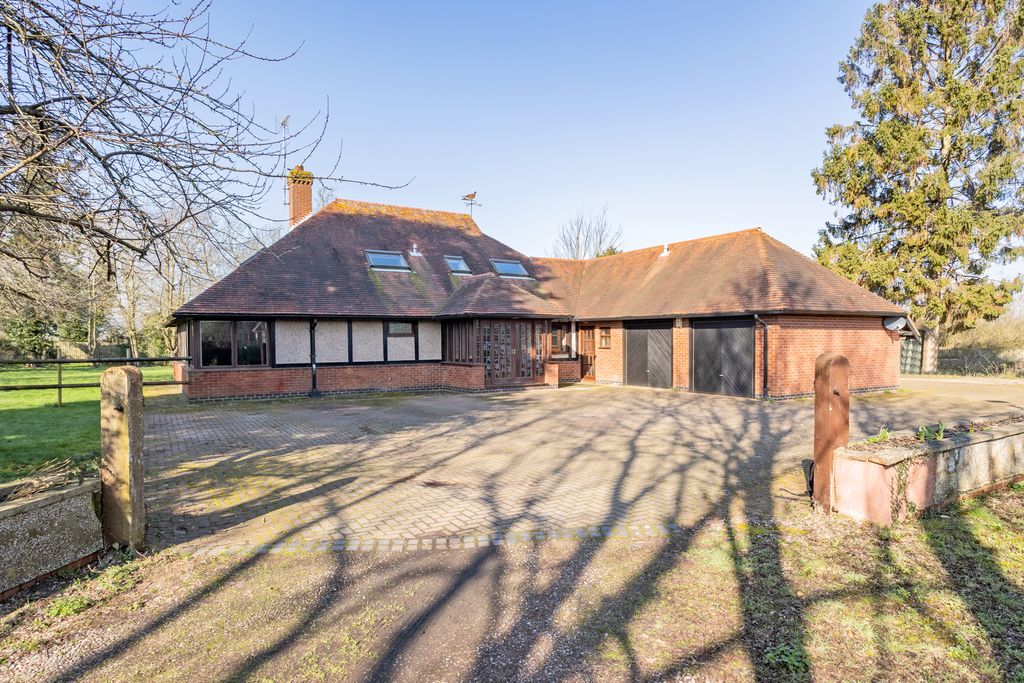 Property photo 3 of 26