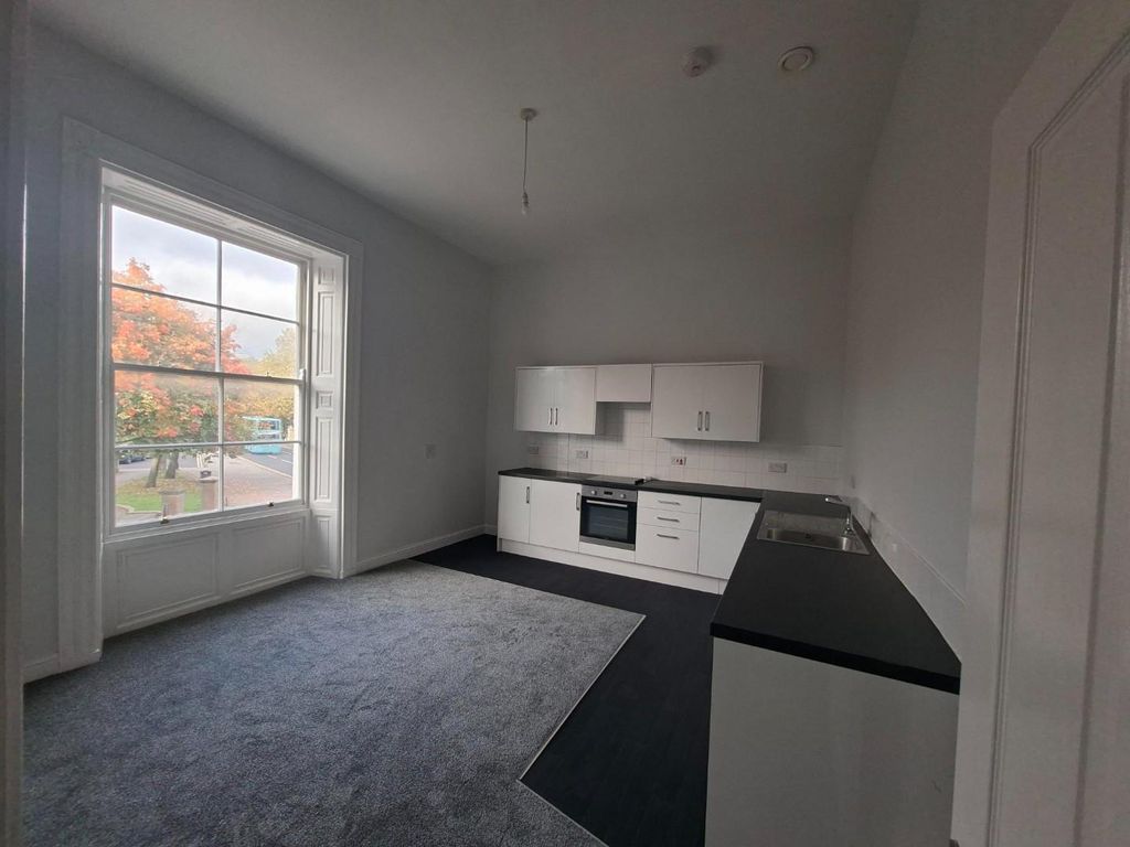 Property photo 2 of 6 20251015_163135.Jpg