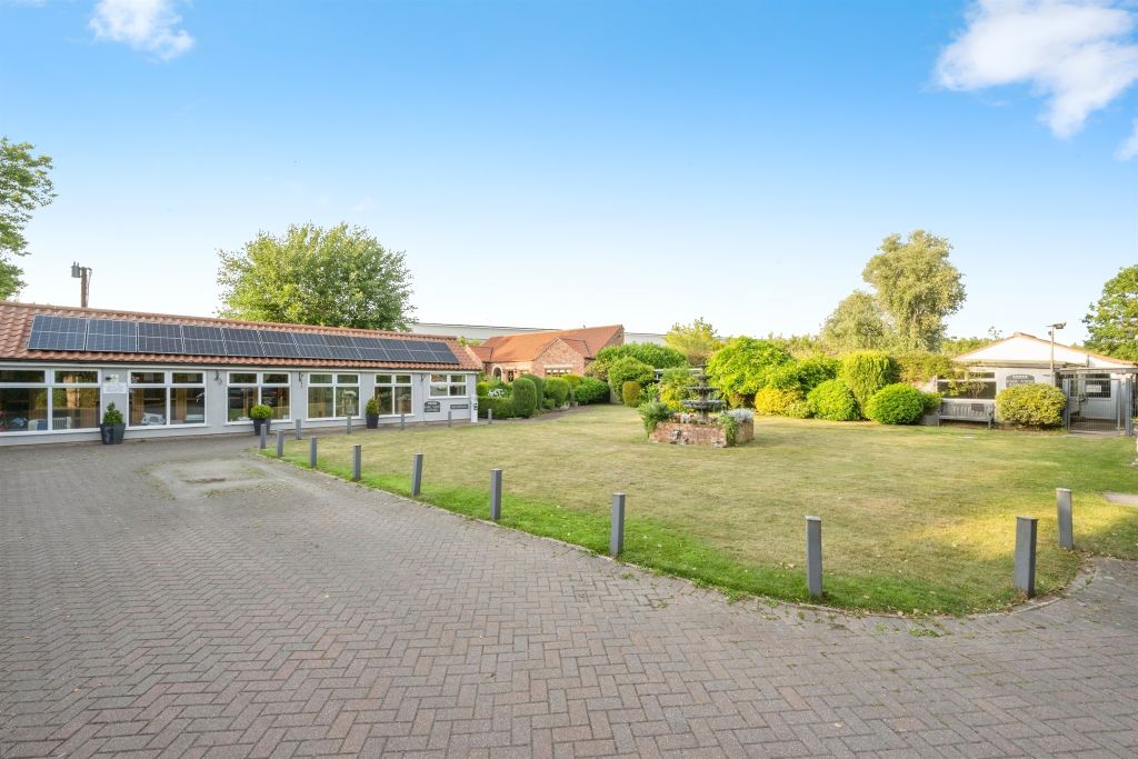 Property photo 3 of 19