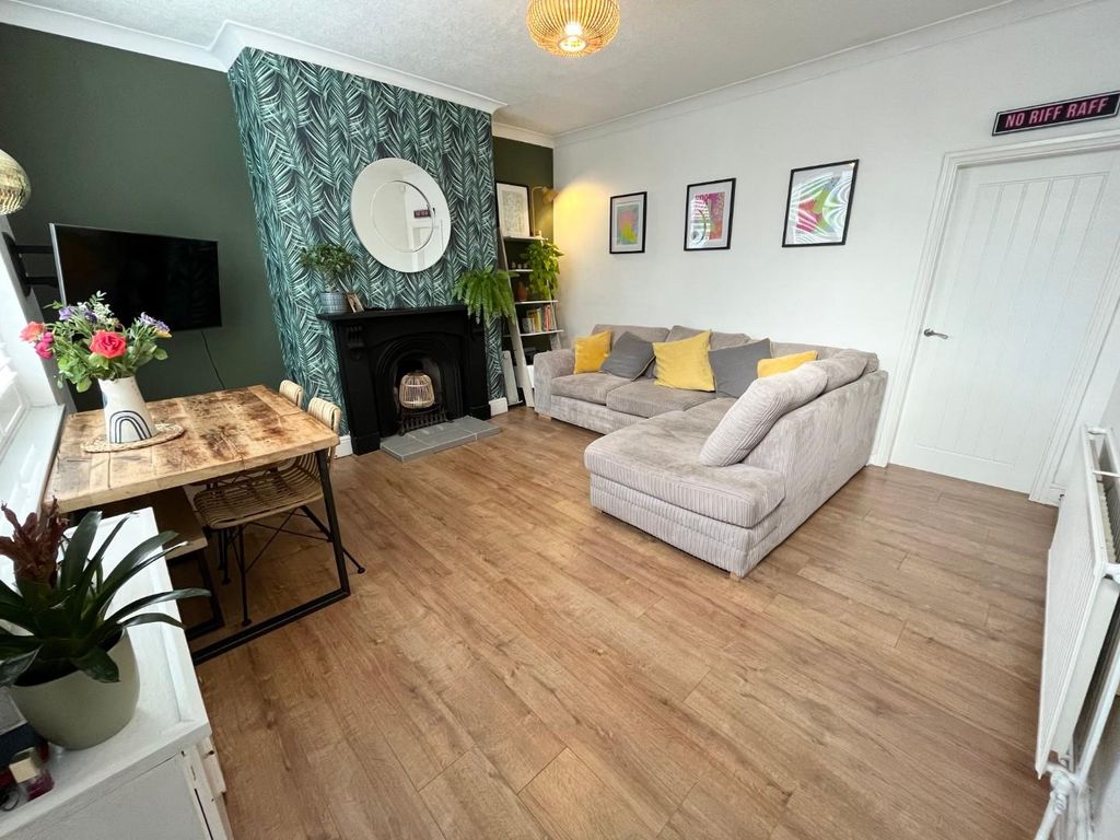 Property photo 2 of 21 Image00021.Jpeg