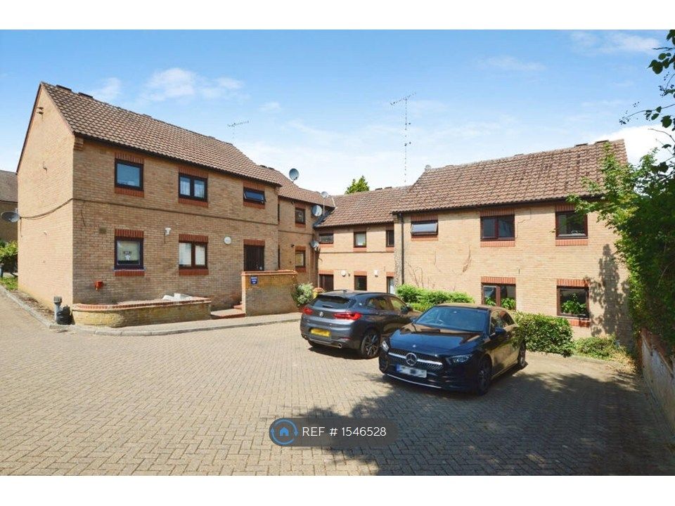 Property photo 2 of 9