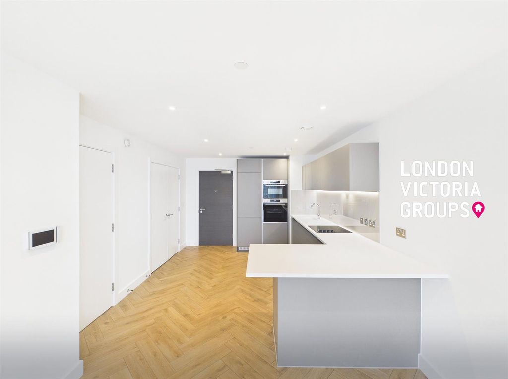 Property photo 1 of 17 1-7616.Jpg