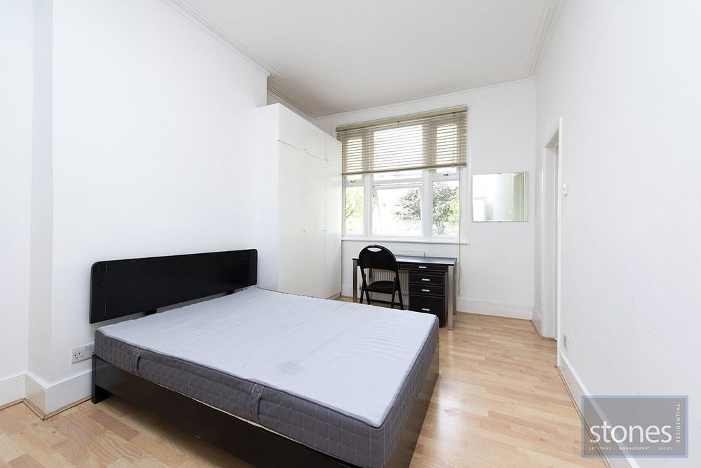 Property photo 2 of 11 Bedroom