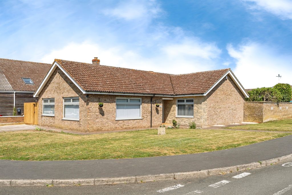 Property photo 1 of 21