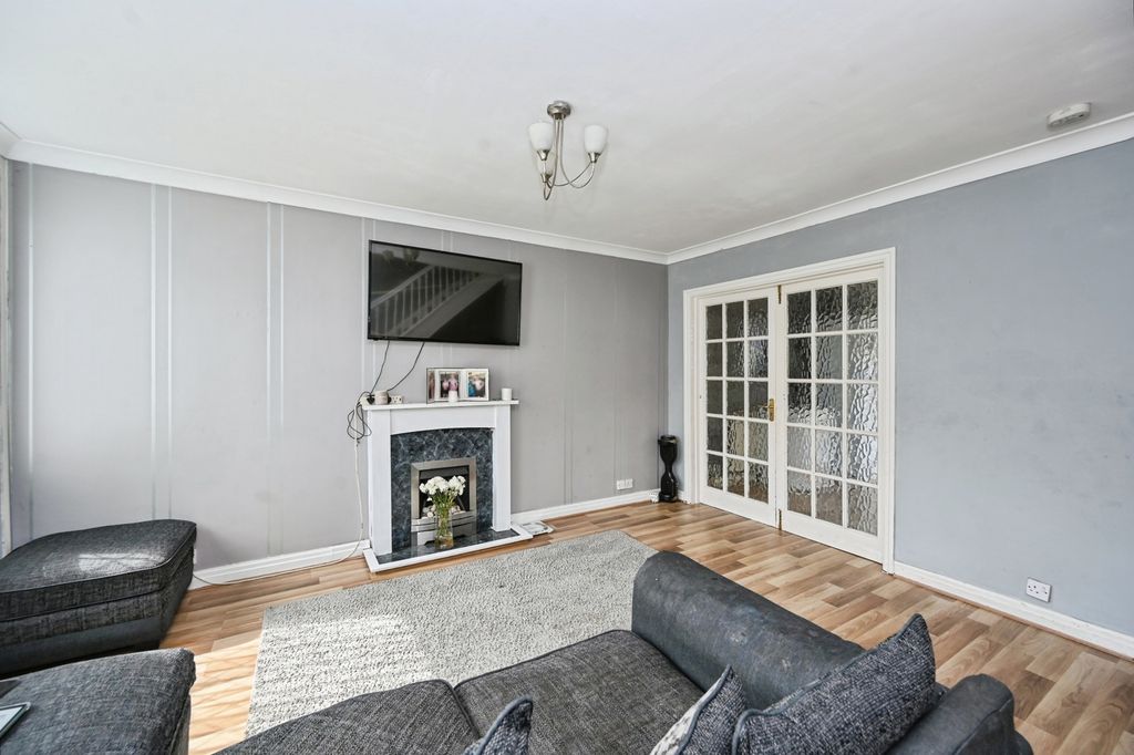 Property photo 2 of 20 Pbox-Img.Jpg