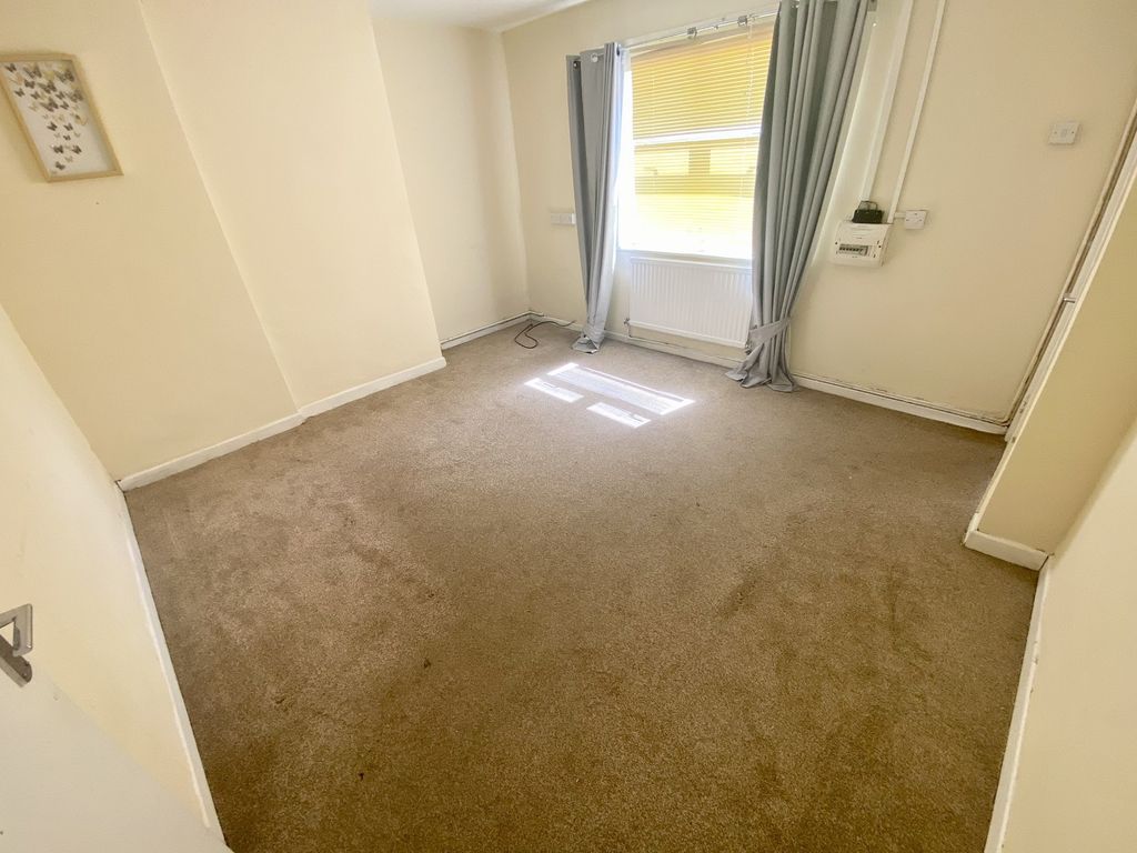 Property photo 2 of 9 Lounge