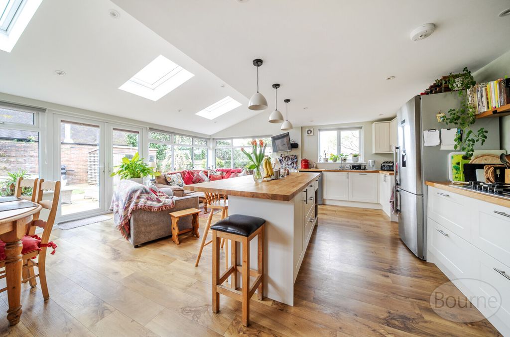 Property photo 3 of 19 479017d1-B5c8-4Ec...