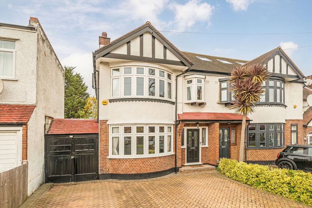 Property photo 1 of 8