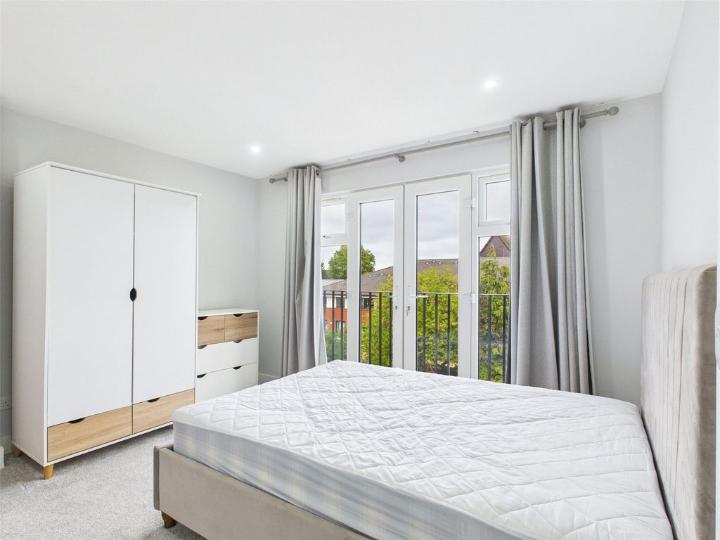 Property photo 3 of 19 Bedroom
