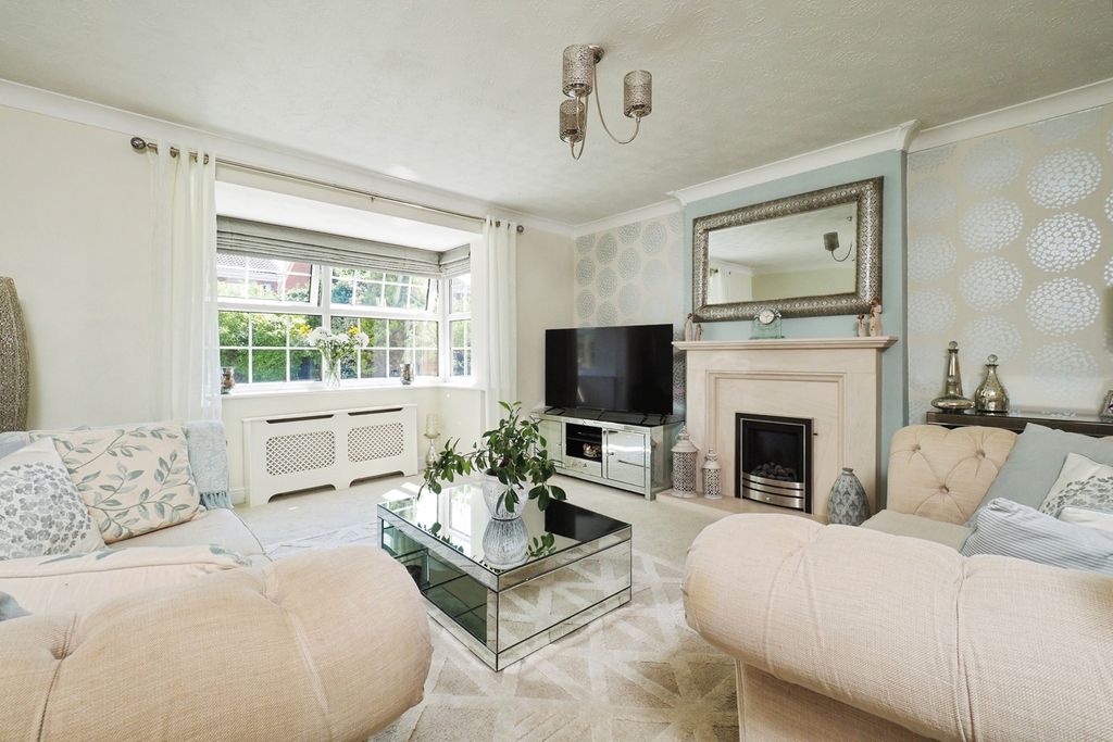 Property photo 3 of 29 Pbox-Img.Jpg