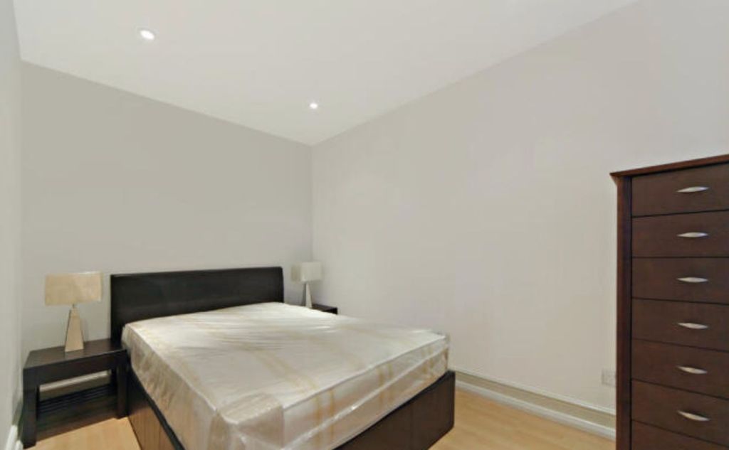 Property photo 3 of 6