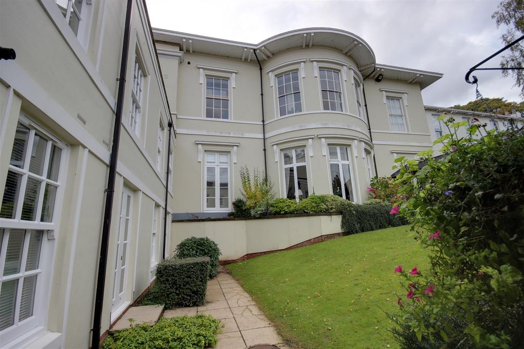 Property photo 1 of 12 Img_5198-Img_5200.Jpg