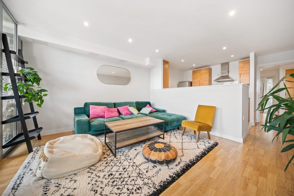 Property photo 2 of 11