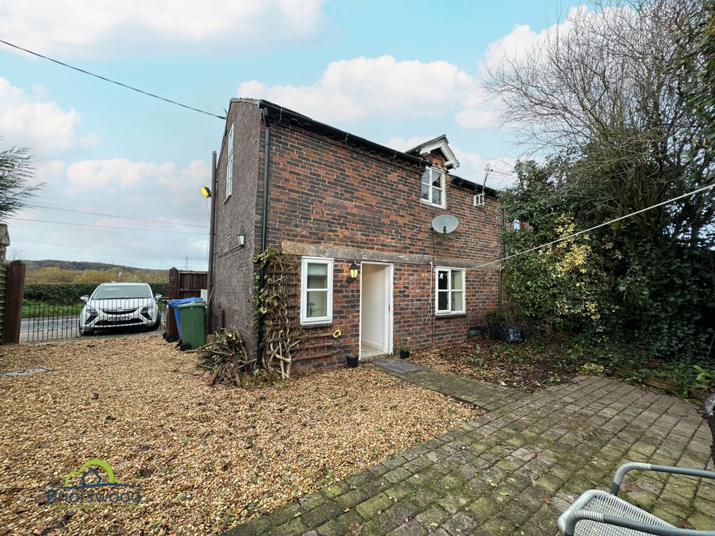 Property photo 1 of 12 1 Bed Barn Conversion To Rent Old Road, Stoke-On-Trent St12