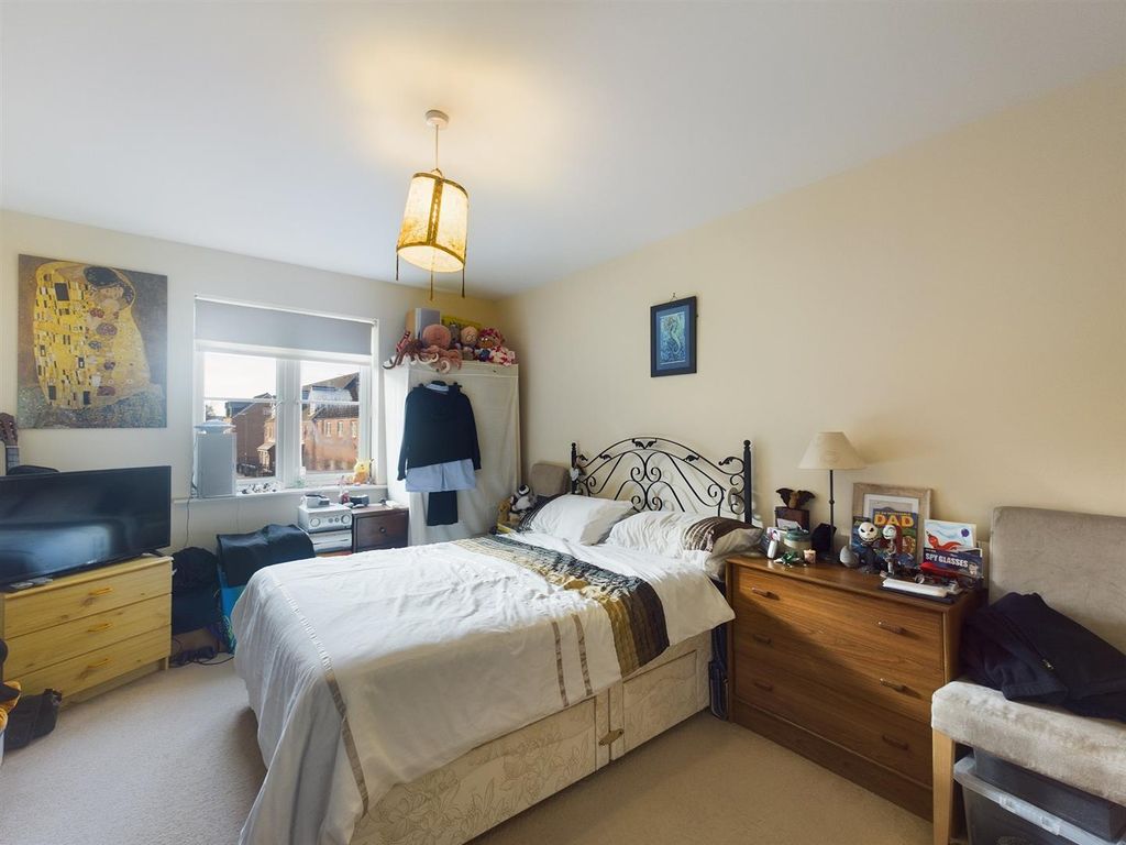 2 bed flat for saleRiverside Drive, Anchor Quay, Lincoln LN5 photo 4