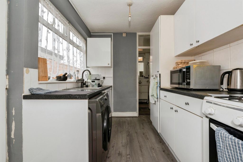 Property photo 2 of 14