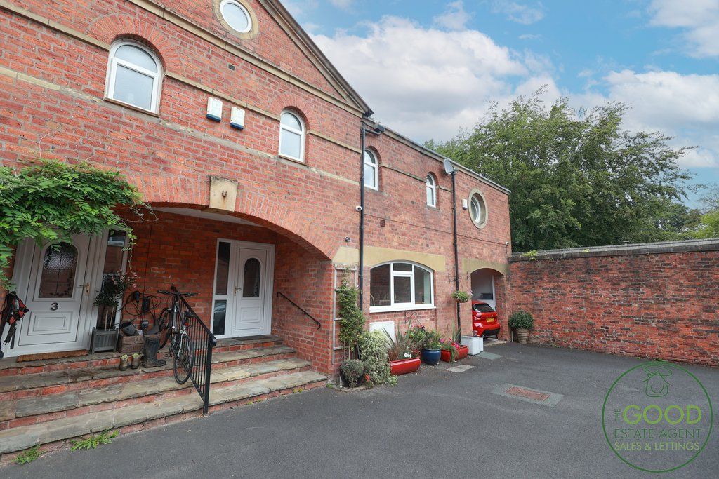 Property photo 2 of 31