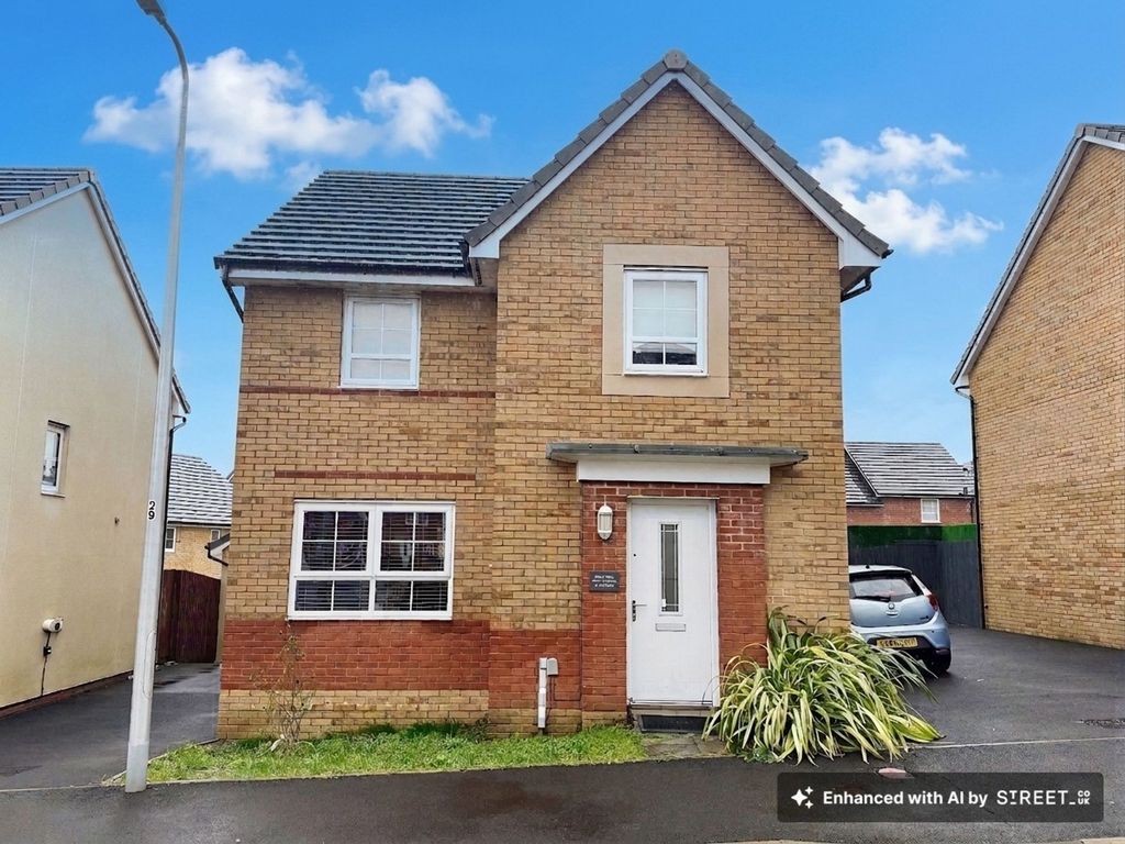 Property photo 1 of 24