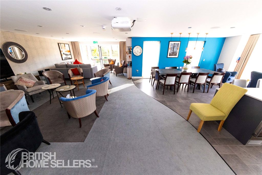 Property photo 3 of 28 Picture No. 27