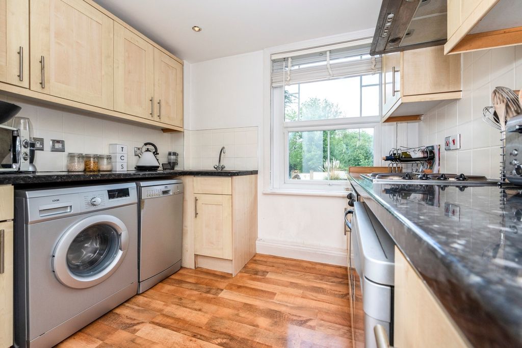 Property photo 3 of 10 3233Cad2-3960-F11...