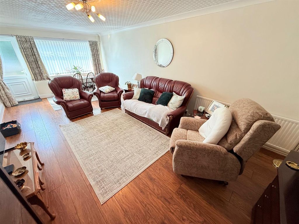 Property photo 2 of 13 Lounge/Dining Room