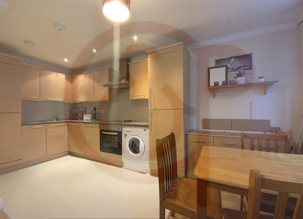 Property photo 3 of 7 Dining.Jpg