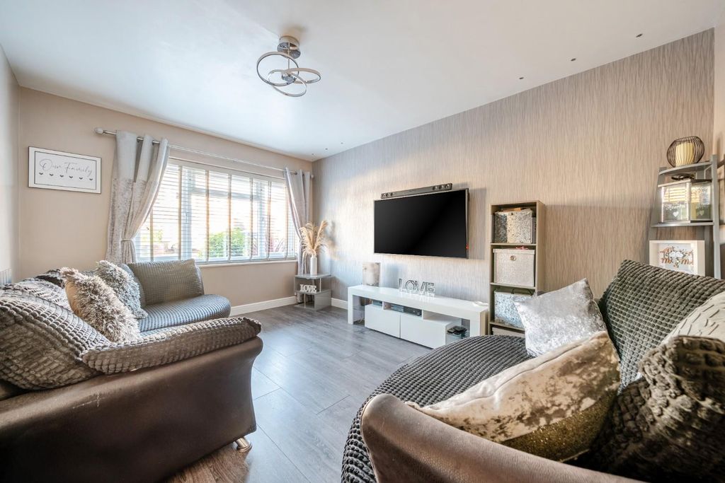 Property photo 2 of 23 1383886-1-691Efe914192A - Copy.Jpg