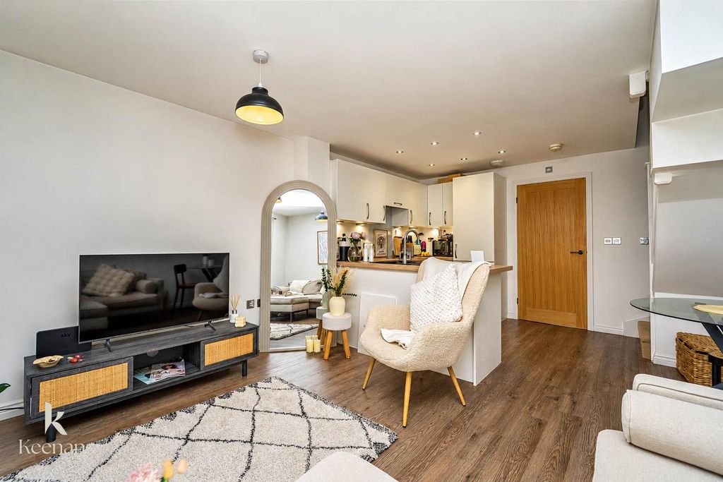 Property photo 3 of 38 3.Jpg