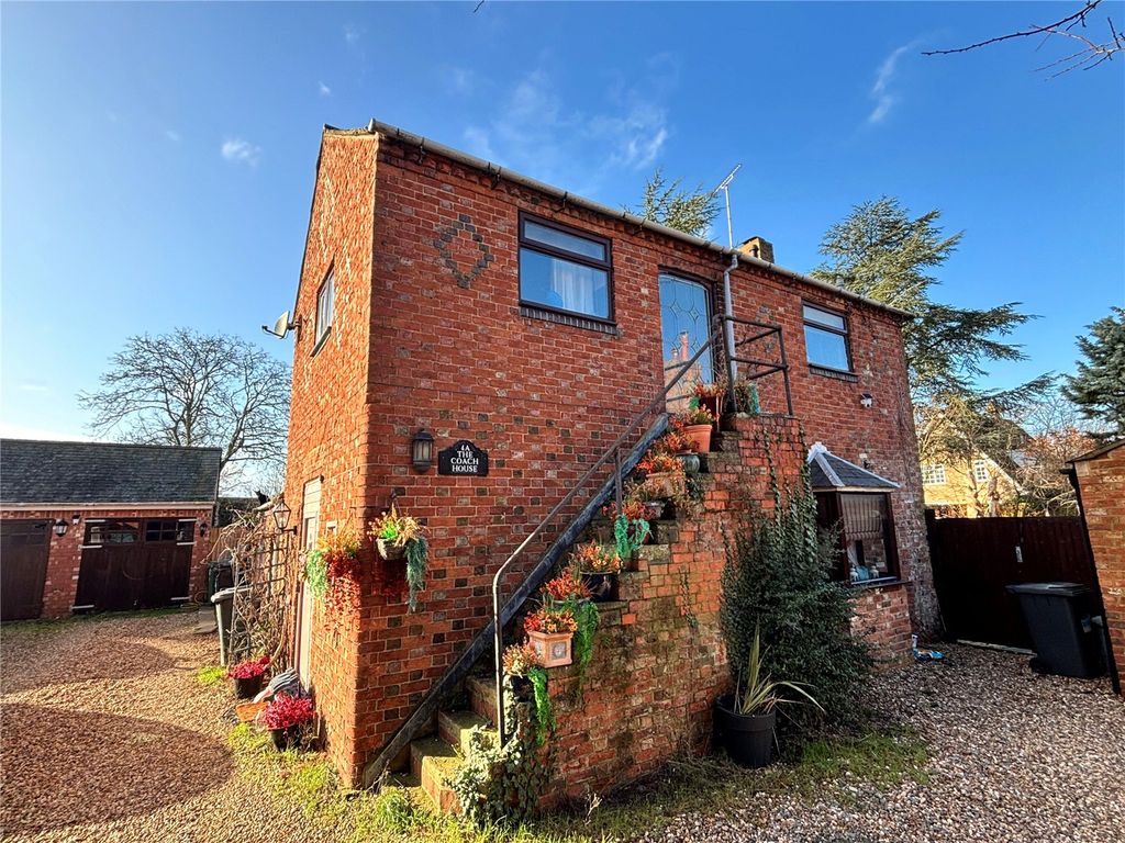 Property photo 1 of 21 Picture No. 01