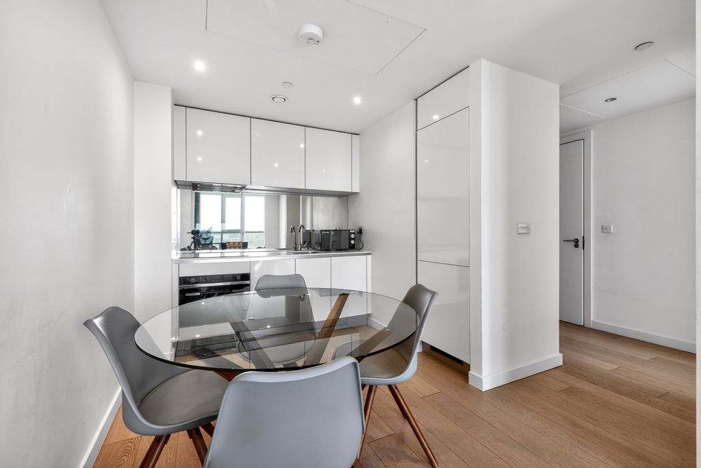 Property photo 3 of 13 Kitchen