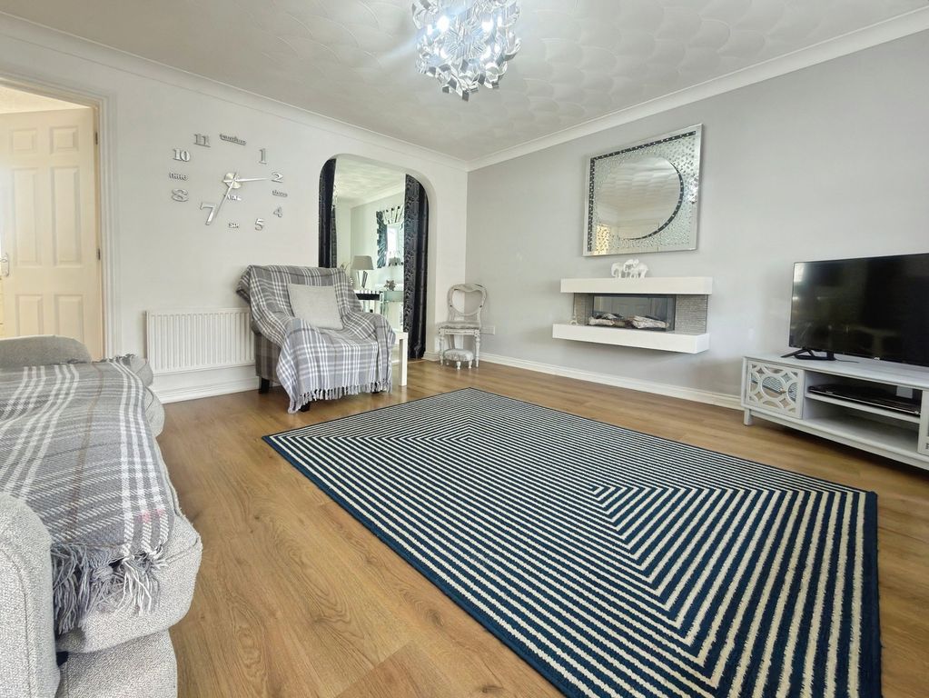 Property photo 3 of 29