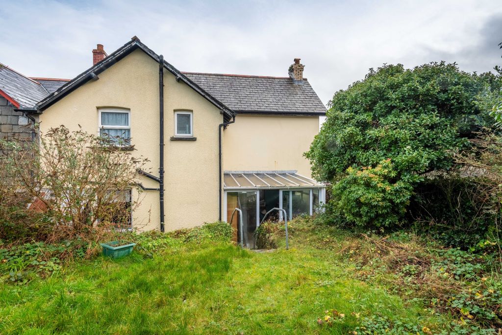 Property photo 3 of 16