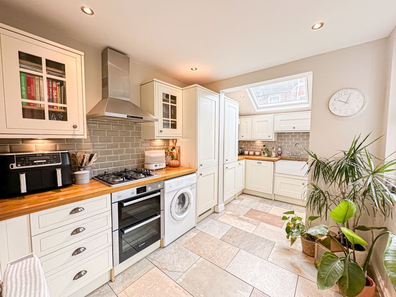 Property photo 2 of 18 Photo 7