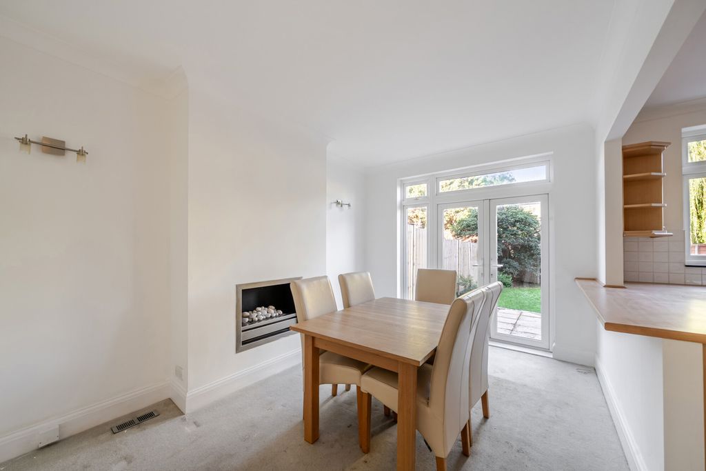 Property photo 3 of 16 1530826-6-6Ad9E01...
