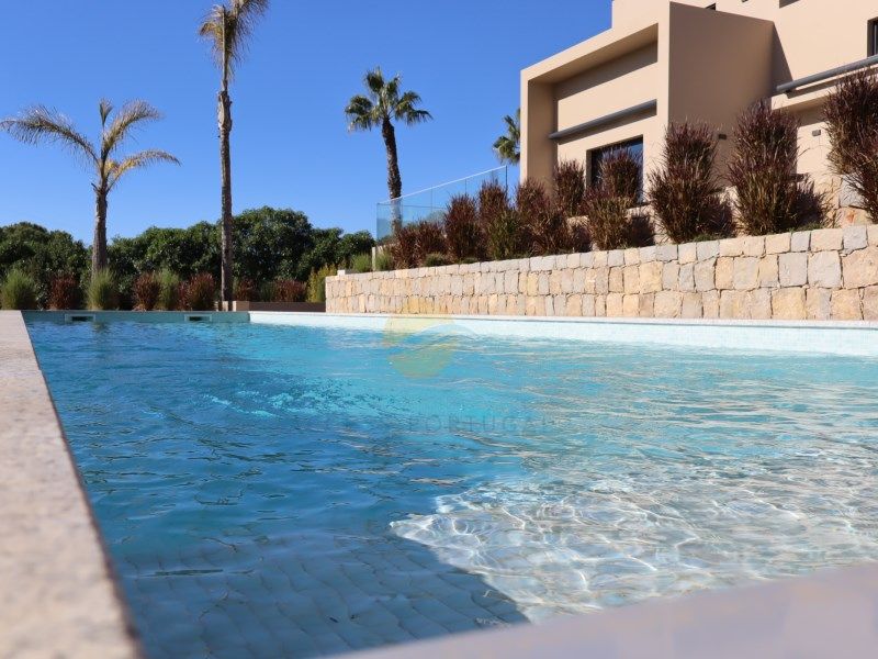 Property photo 3 of 37