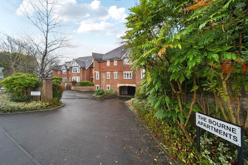 Property photo 1 of 20