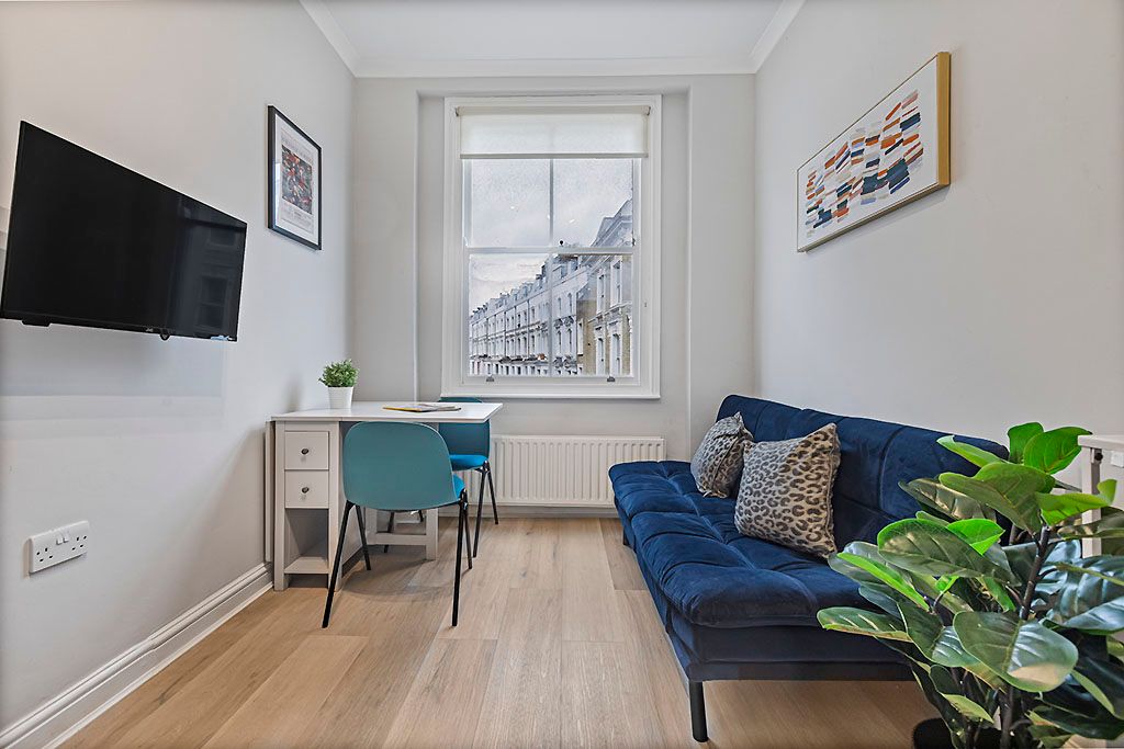 Property photo 2 of 11