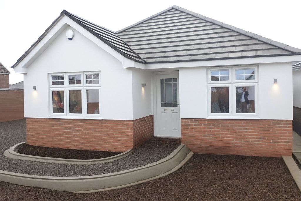 Property photo 1 of 12 Lacey Crescent