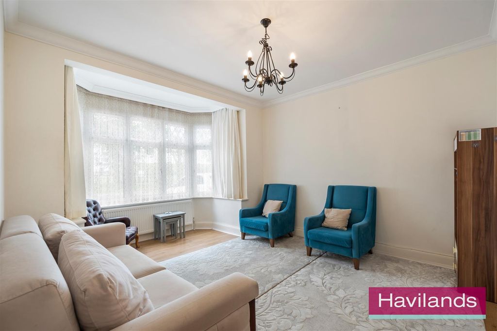 Property photo 2 of 22 Barrowell Green-13.Jpg