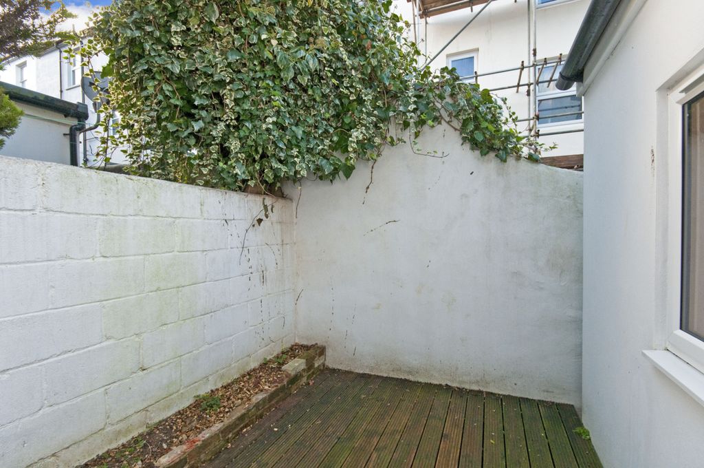 Property photo 3 of 15 Photography