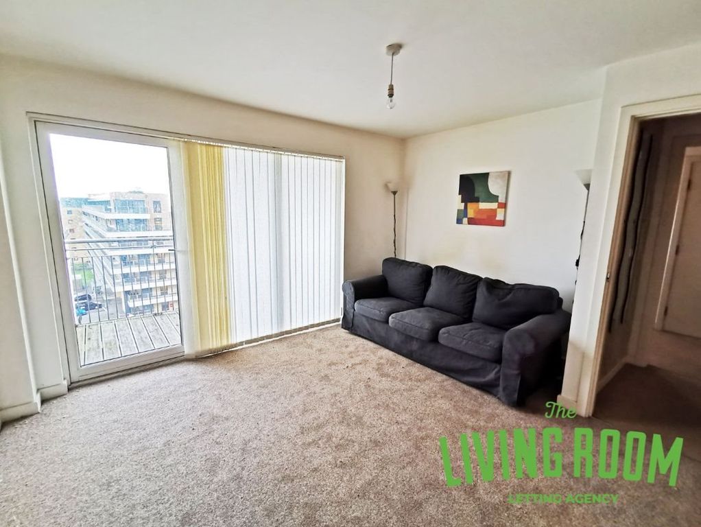 Property photo 2 of 7 Lounge
