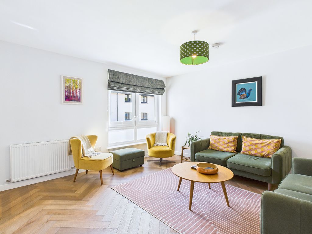 Property photo 3 of 33