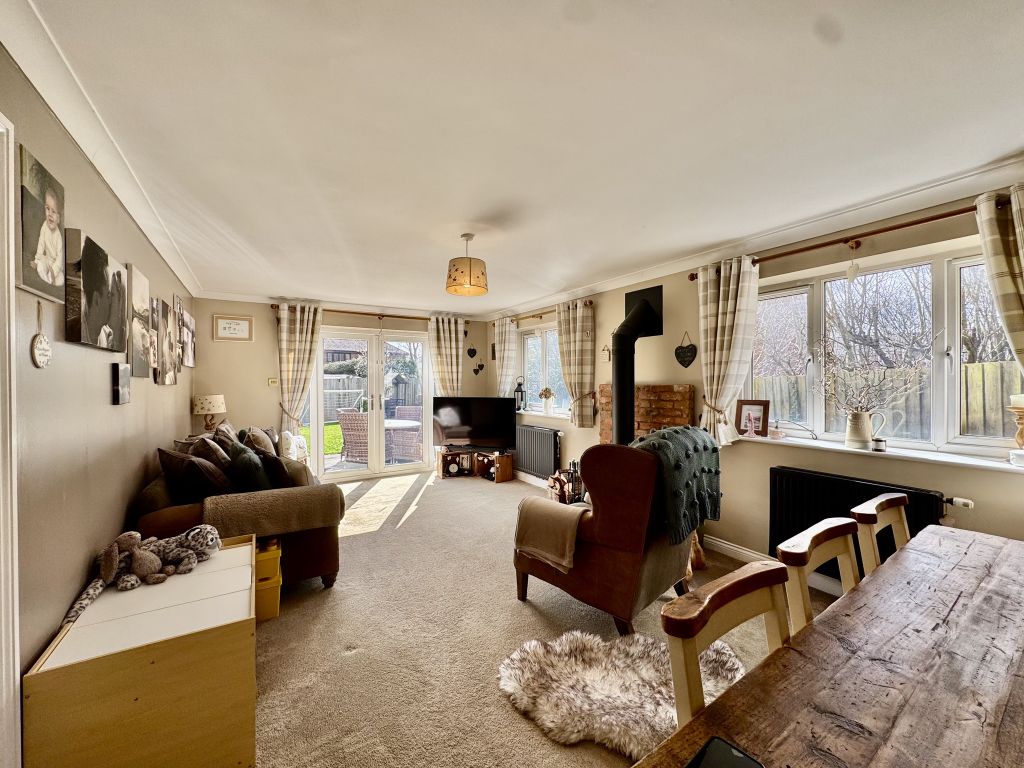 Property photo 2 of 21