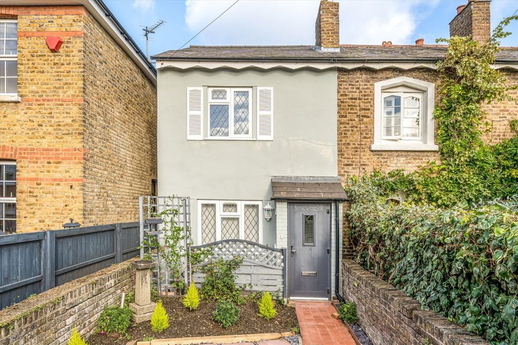 Property photo 1 of 7