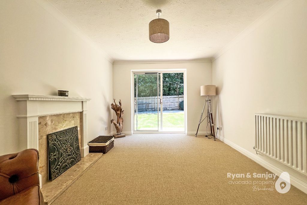 Property photo 3 of 15 4256795