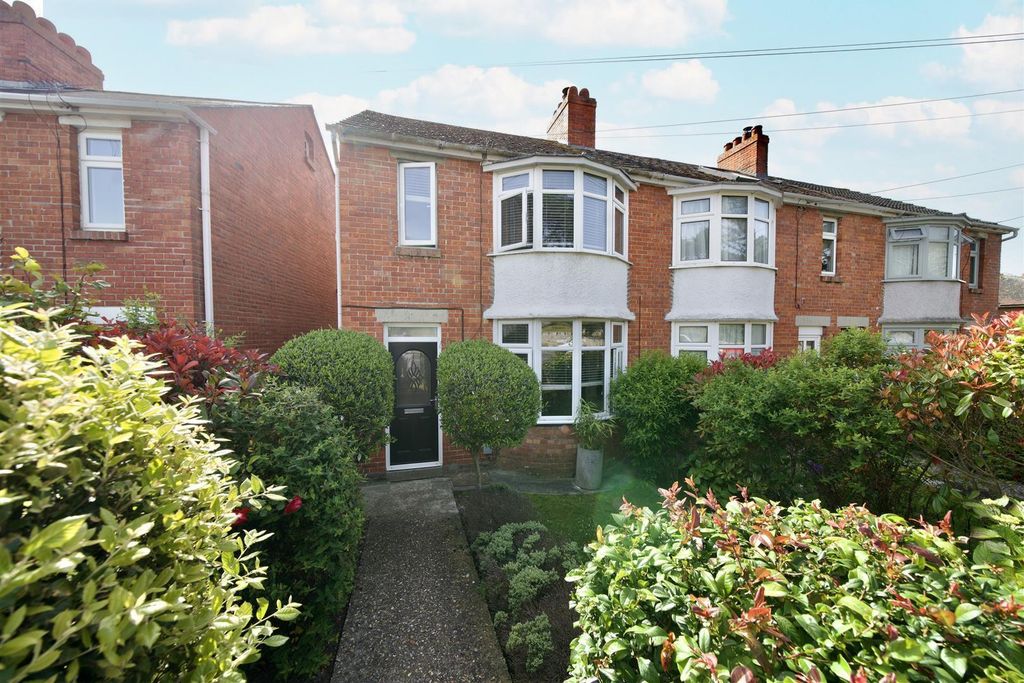 Property photo 1 of 19 Abbotsbury.Jpg