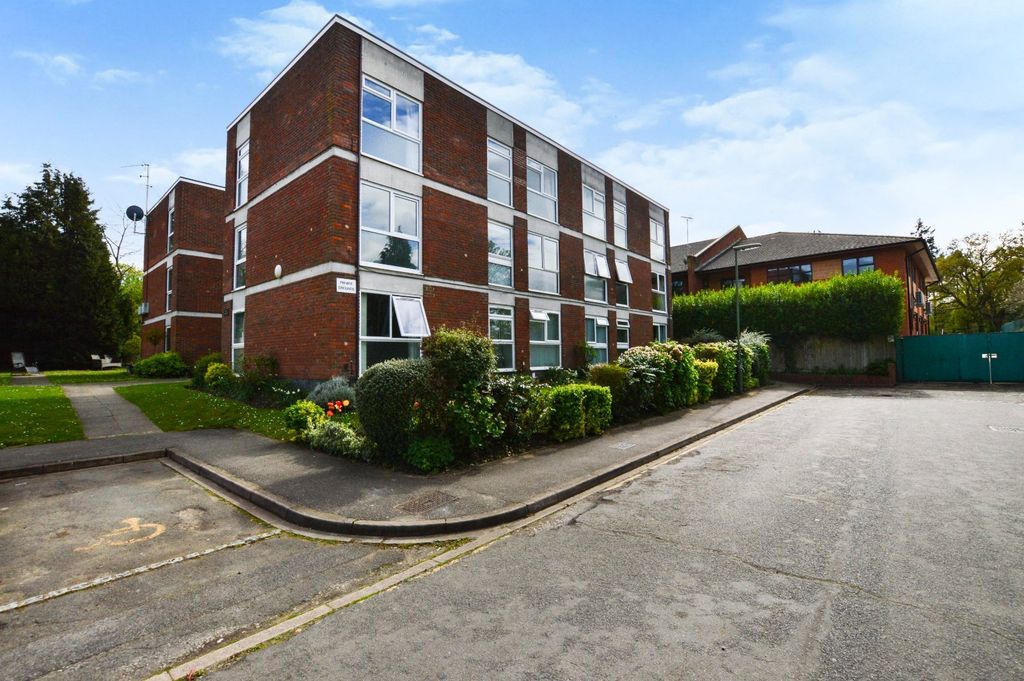 Property photo 1 of 11 External